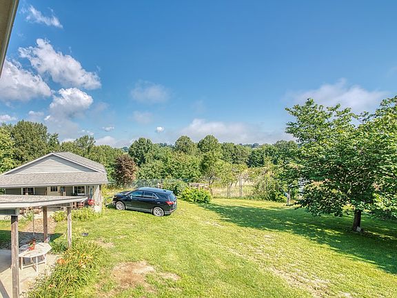 2nd image of 588 N Hill Ln