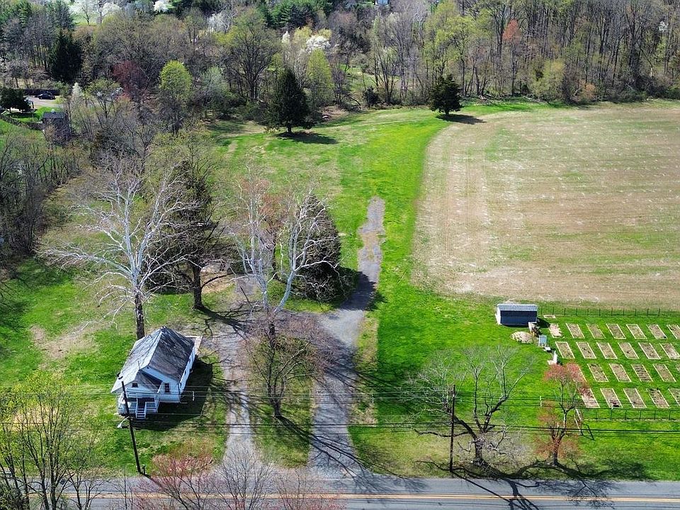 1st image of 4371 Crosswicks Hamilton Square Rd
