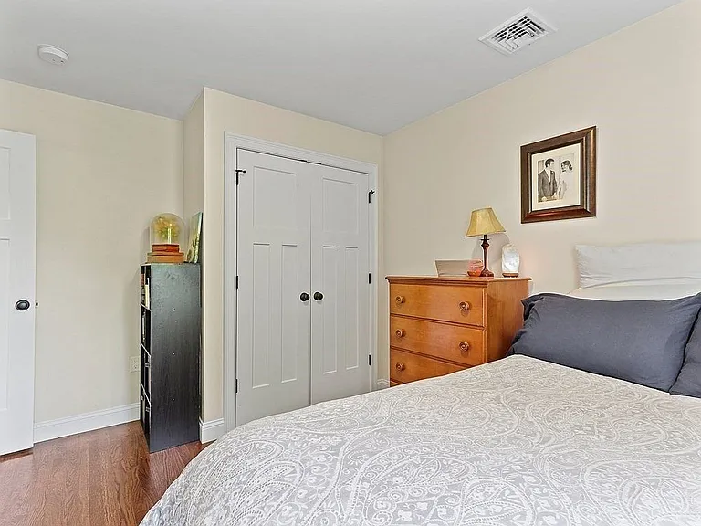 214 Shaw St — Photo 26