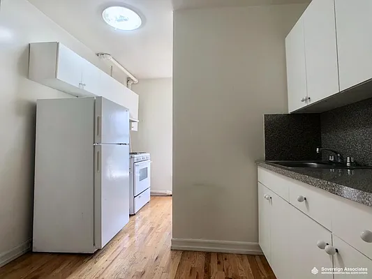 Rented by Sovereign Associates | media 20