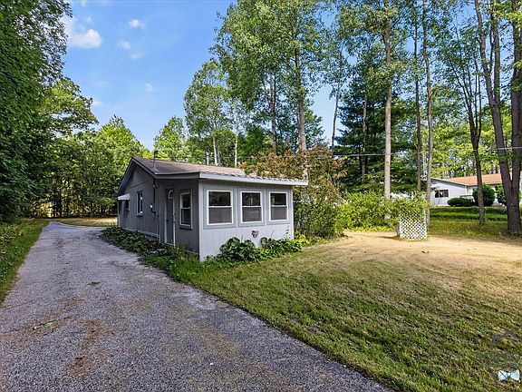 2nd image of 5438 Leckrone Rd