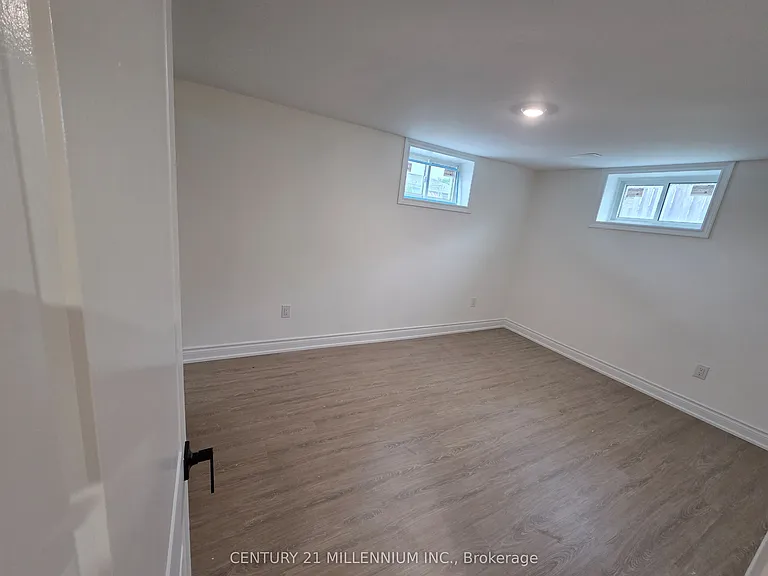 32 Stewart Ave #BASEMENT — Photo 14