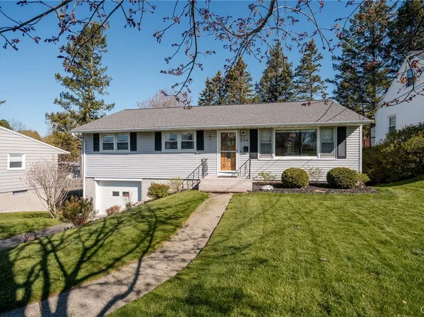 204 Salisbury Rd, Syracuse, NY 13219