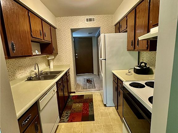 2nd image of 1342 Black Forest Dr APT B