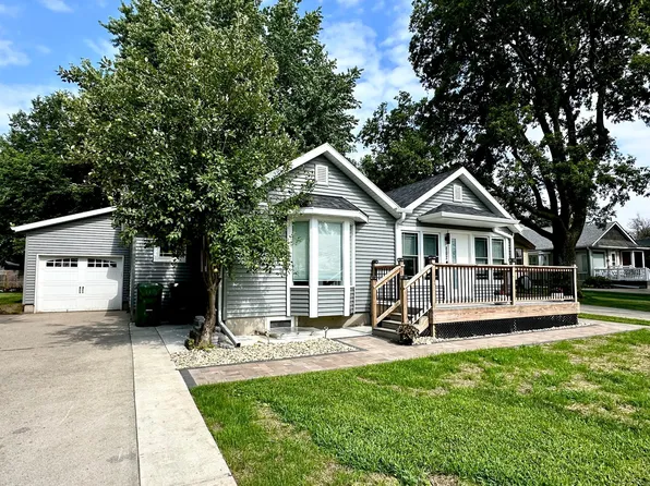 710 W Lake Ave, Worthington, MN 56187