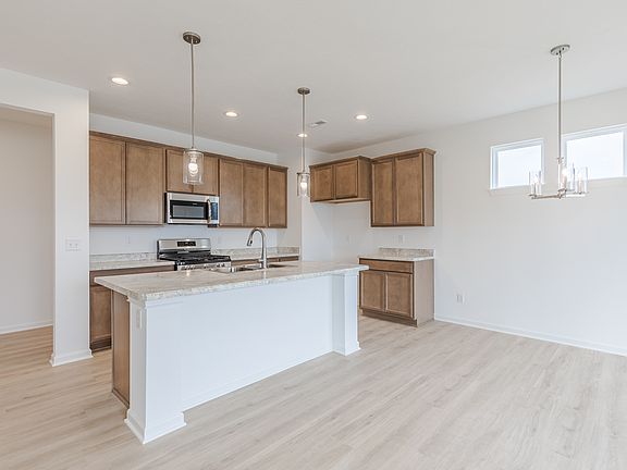 4th image of 249 Marble Wood Dr