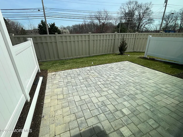36 Chapel Ln — Photo 8