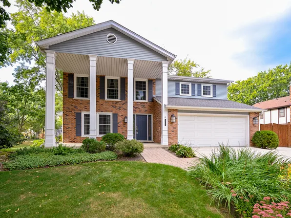 1131 Overton Ct, Naperville, IL 60540