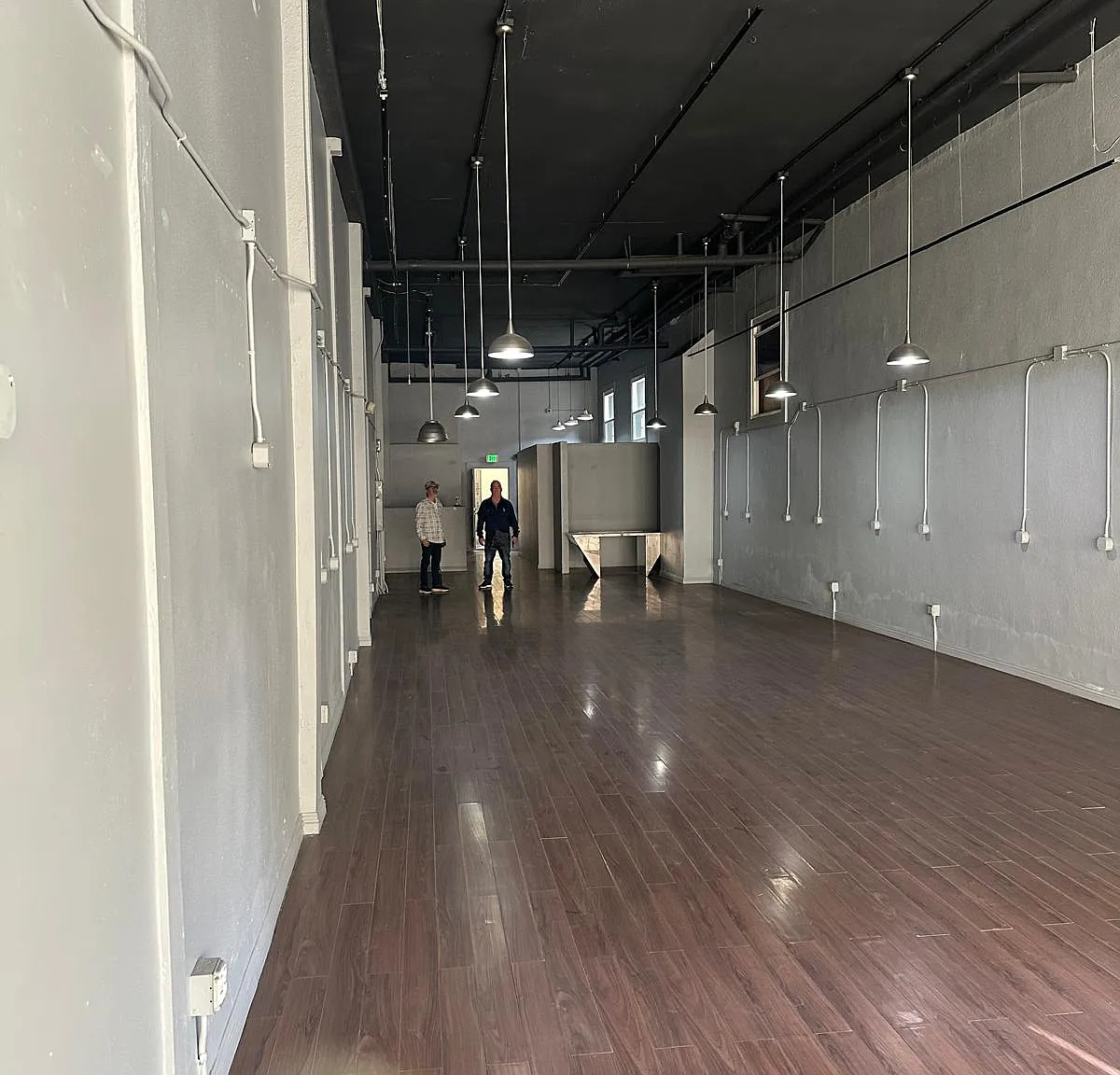 Studio, 2800 sqft, $2,520 — Photo 3