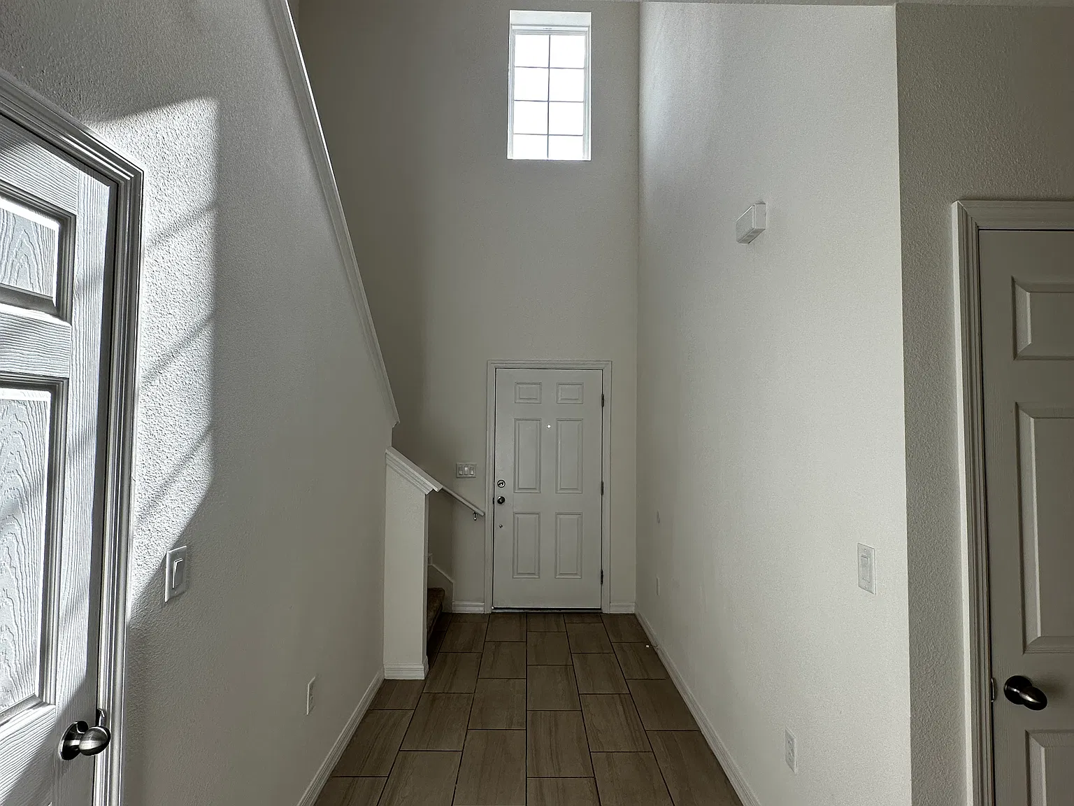 4 bed, 1902 sqft, $2,200 — Photo 4