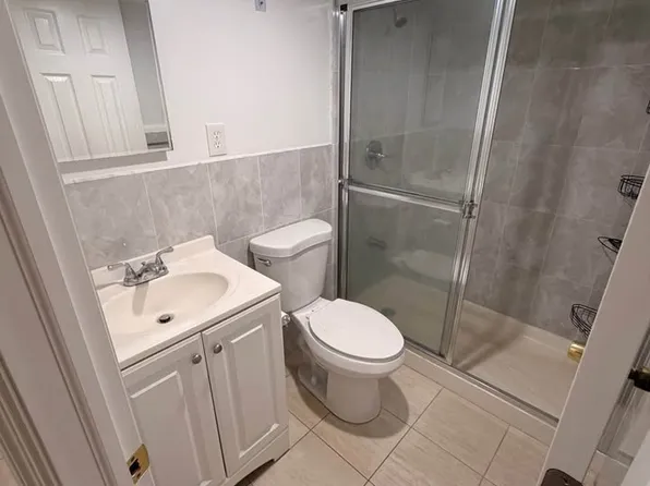 8823 217th St Floor 1, Queens Village, NY 11427