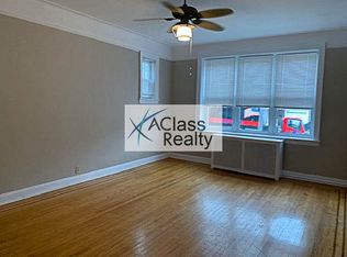 21-47 Steinway St #B1, Astoria, NY 11105