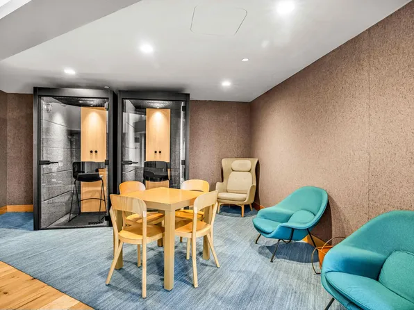 10 City Point image 15 of 28