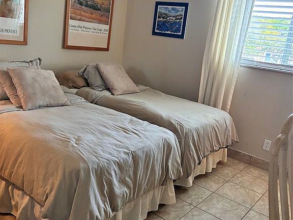 4th image of 259 S Cypress Rd #533