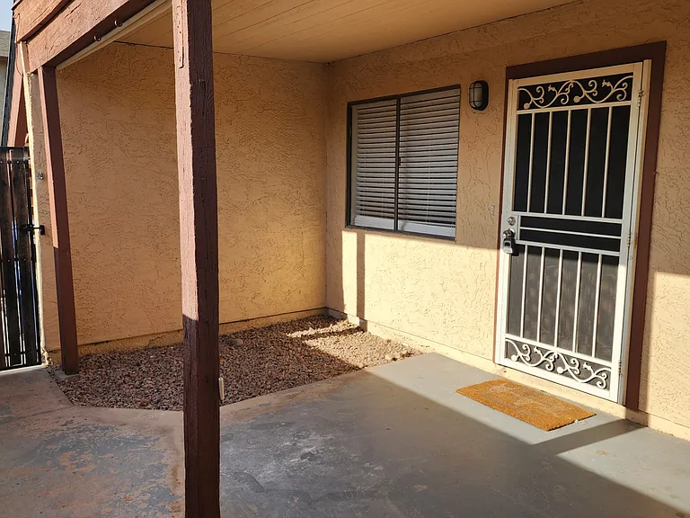 2752 N Salem #101 — Photo 14