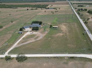 72 County Road 262, Falls City, TX 78113