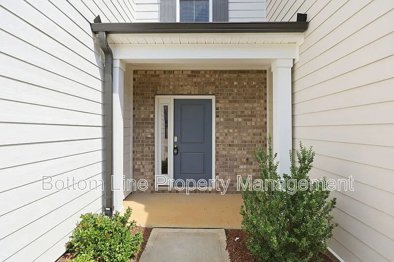 3 bed, 2.5 bath, 1532 sqft, $1,799 — Photo 2