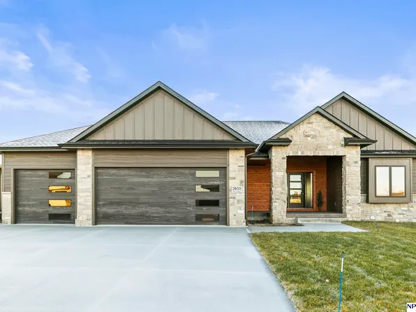 2655 Ritz Pl, Fremont, NE 68025