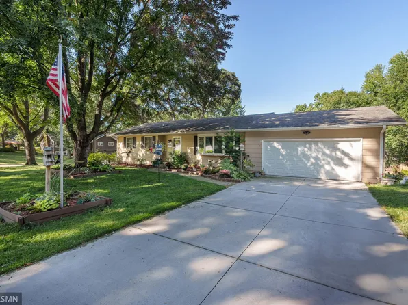 1028 Primrose Ln, Altoona, WI 54720