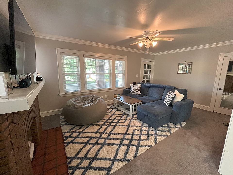 1st image of 2018 Lewis Dr #1