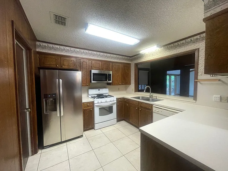 3506 Blue Willow Cir — Photo 5