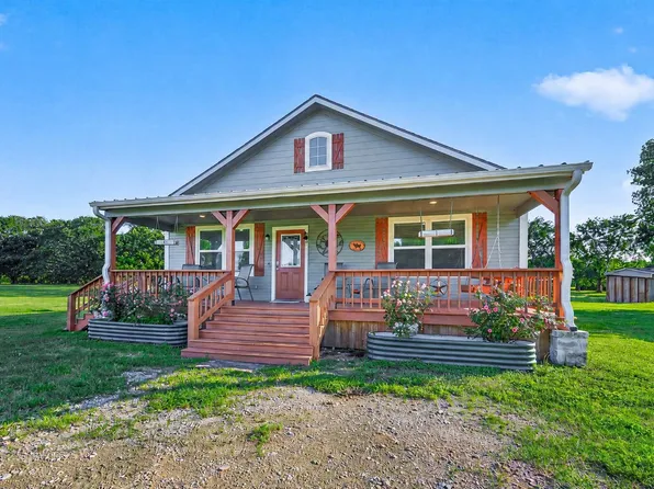 2240 Meyer Rd, Beasley, TX 77417