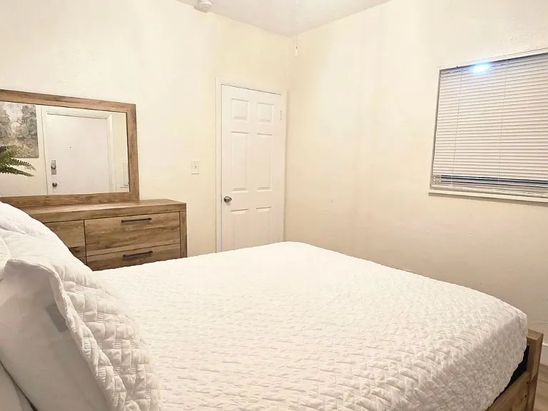 416 Skinner Blvd — Photo 51