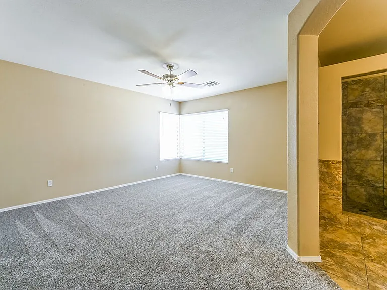 1370 W Gary Dr — Photo 9