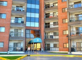 90 Quincy Shore Dr APT 304, Quincy, MA 02171