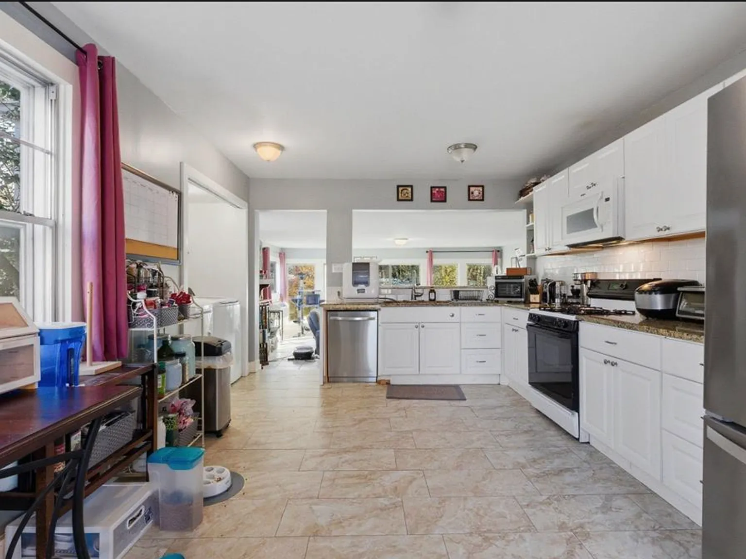 3 bed, 1629 sqft, $1,400 — Photo 4