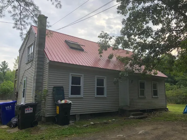 122 North St #A, Belchertown, MA 01007