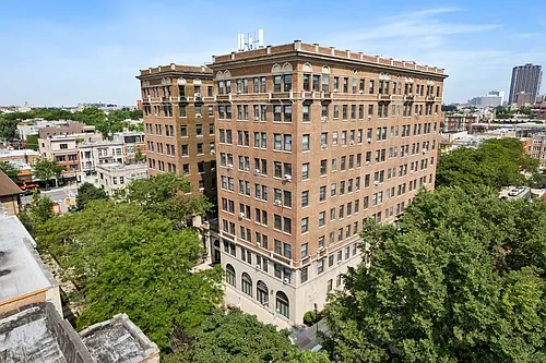 540 W. Briar Photo 1