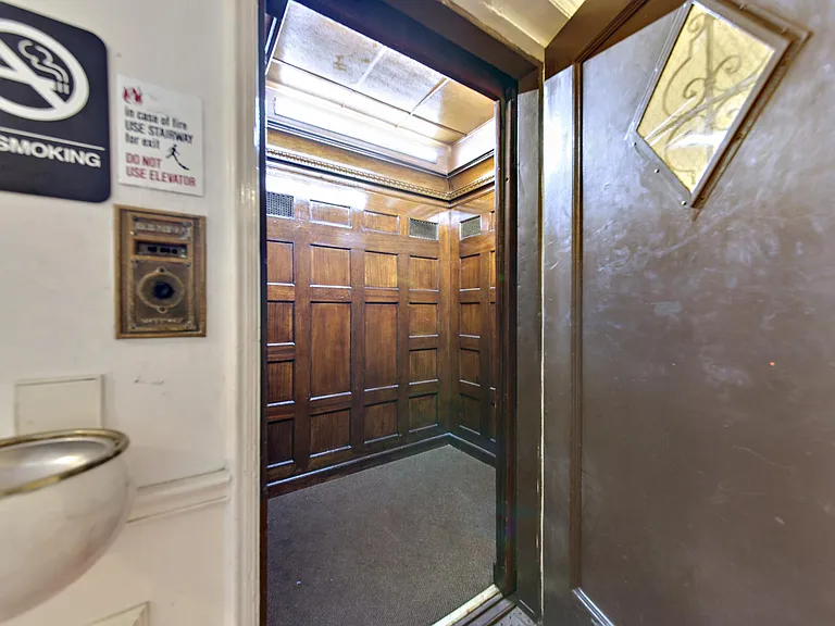 Savoy Plaza Apartments — Photo 46