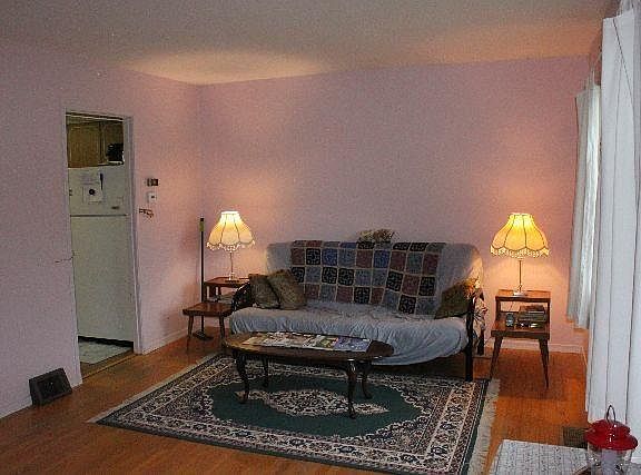3rd image of 385 Delaware Ave