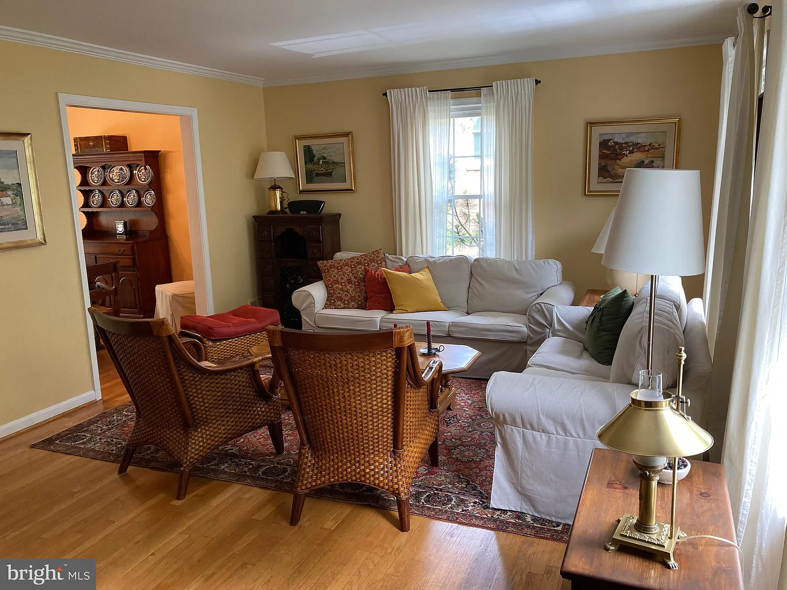 5 bed, 2214 sqft, $4,750 — Photo 4