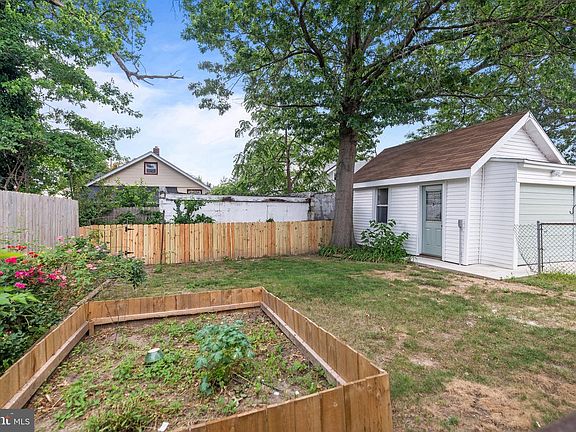 3rd image of 53 E Collingswood Ave