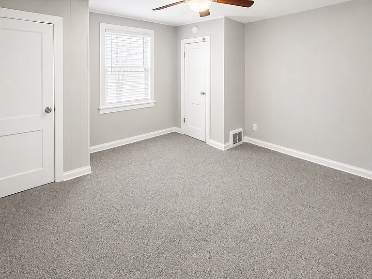 2924 Farrow Ave — Photo 10
