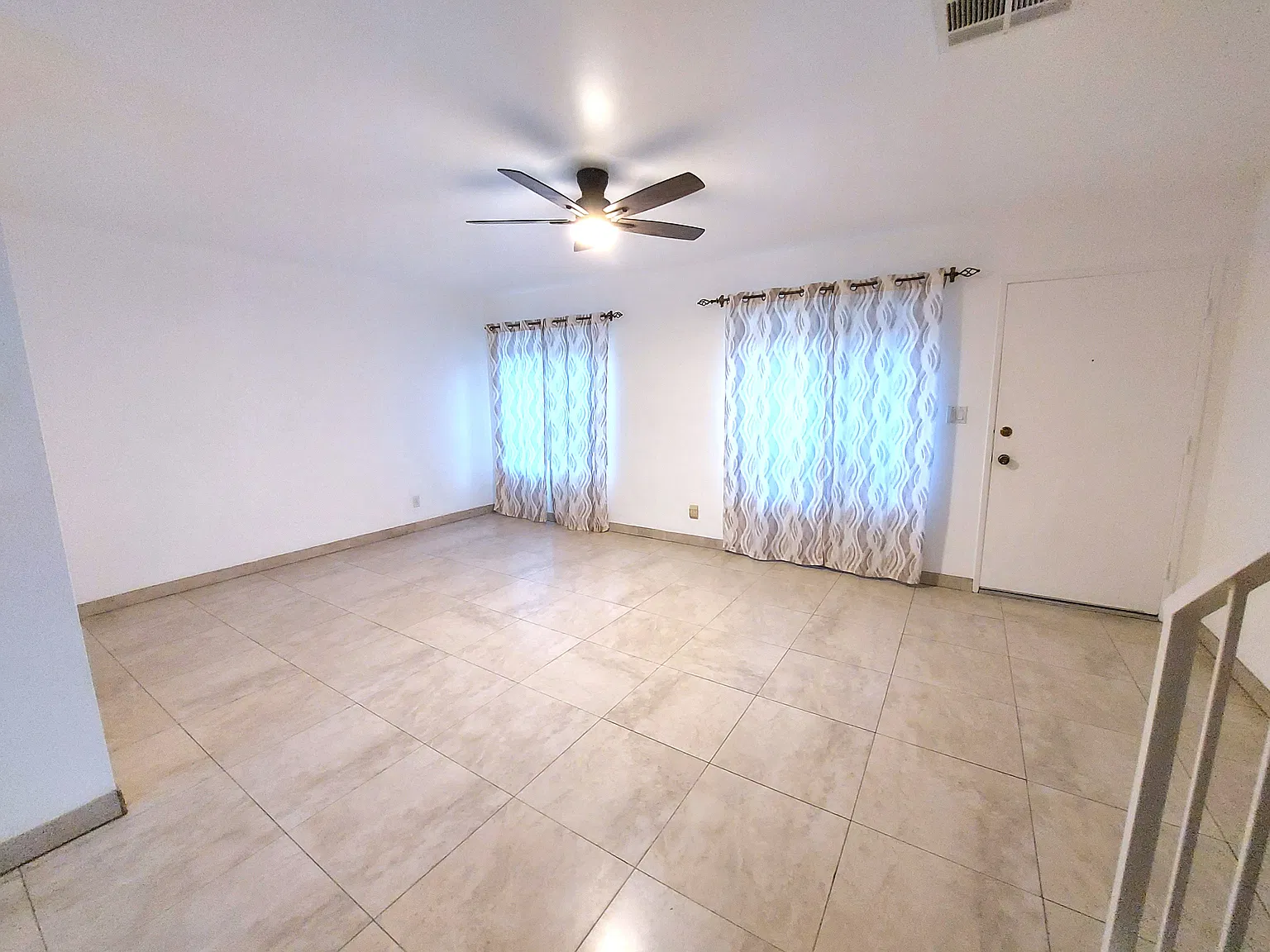 Archwood St, Reseda — Photo 4