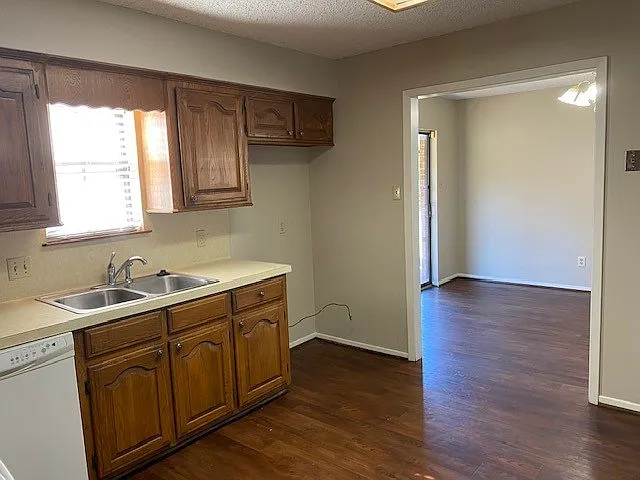 124 Linda Ln — Photo 10