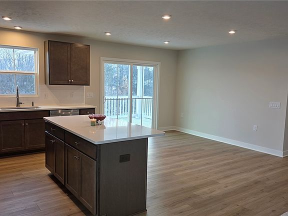 3rd image of 235 Southfork Dr