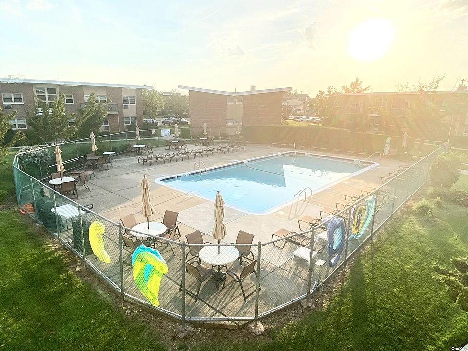 1st image of 4 Rose St APT 1C1