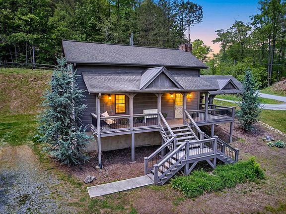 3rd image of 353 Sunrise Rd