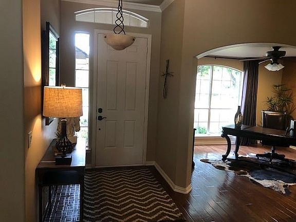 5th image of 9408 Grandview Dr