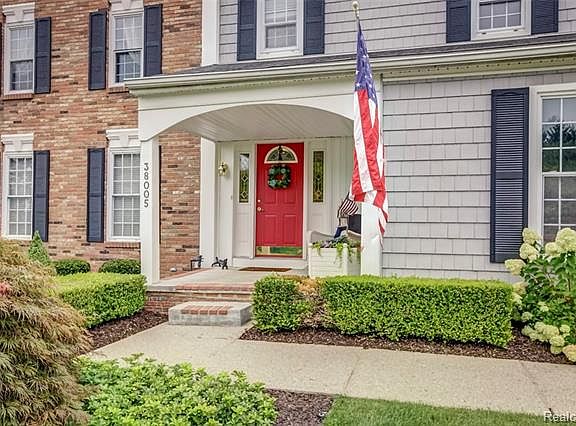 5th image of 38005 W Meadowhill Dr
