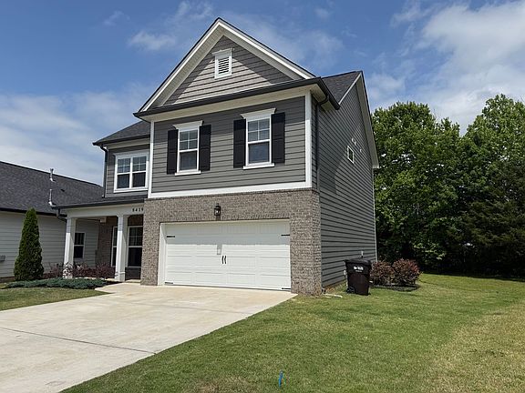 3rd image of 8419 Cherrybark Ln