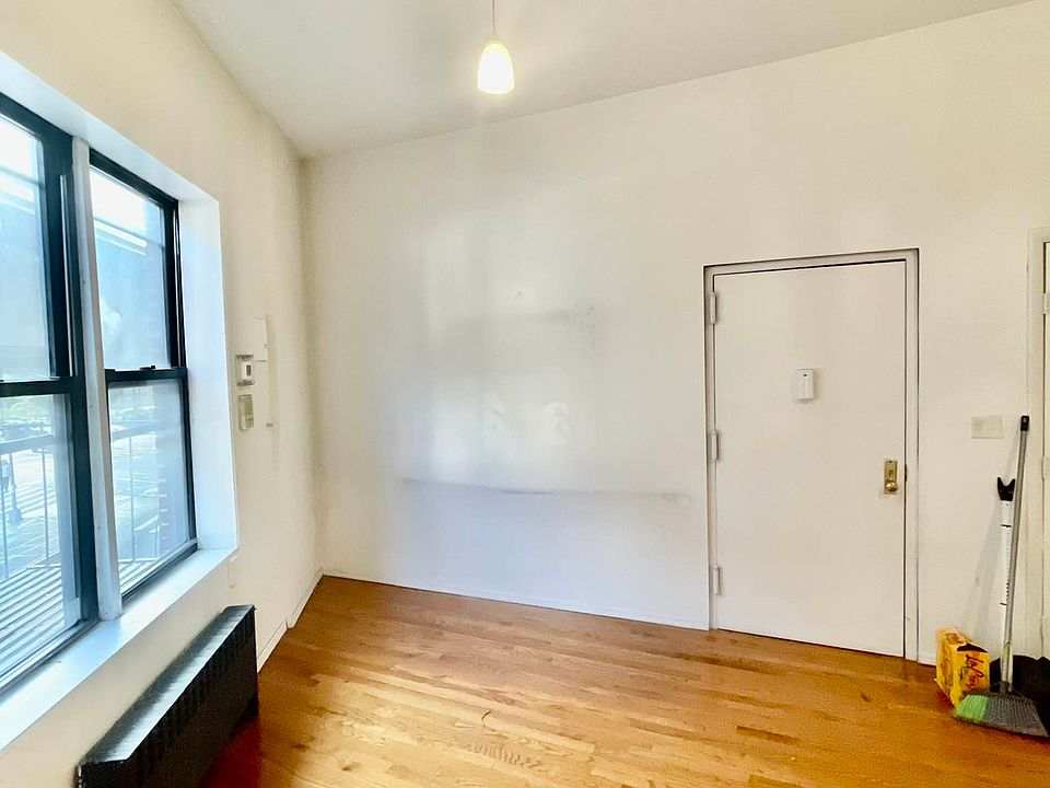 2nd image of 185 Havemeyer St APT 2C