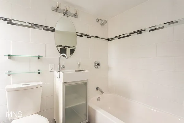 Rented by MNS | media 20