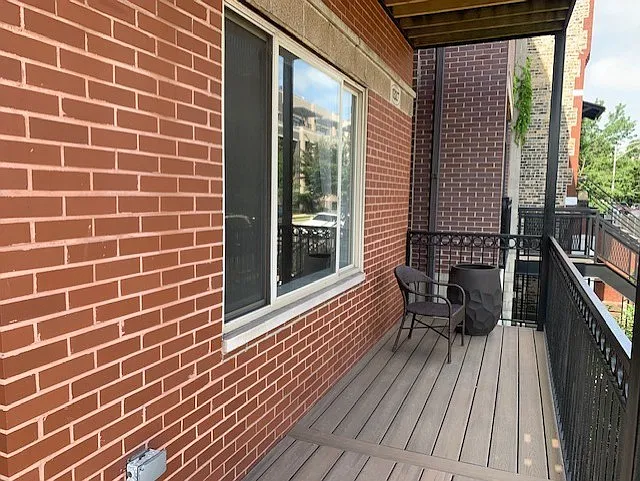 1327 W Walton St #2 — Photo 8