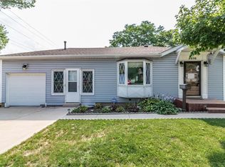 9406 Mackenzie Rd, Saint Louis, MO 63123