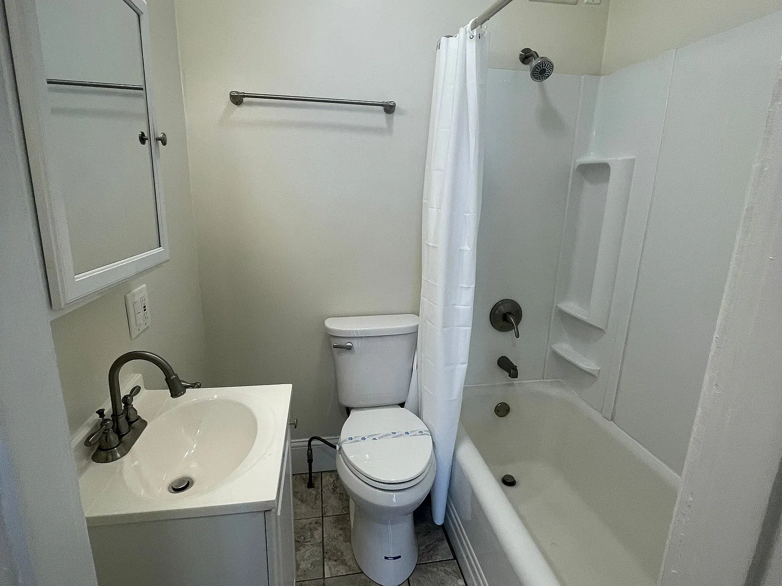 Gresley Residence — Photo 4
